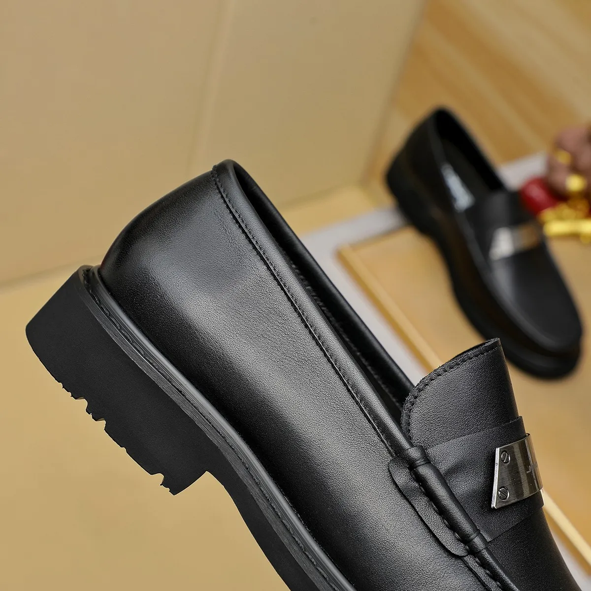 Men's shoes 💰500 Ferragamo [Ferragamo] top imported suit men's shoes 💯Original copy of the official website, product materials: selected imported embossed calfskin + luxury hardware buckle accessories ~ imported water-dyed cow 🐂 leather lining. Strong three-dimensional visual effect, original combination outsole, multiple colors available😘 Size: 38-44 (.45.46. Customized)